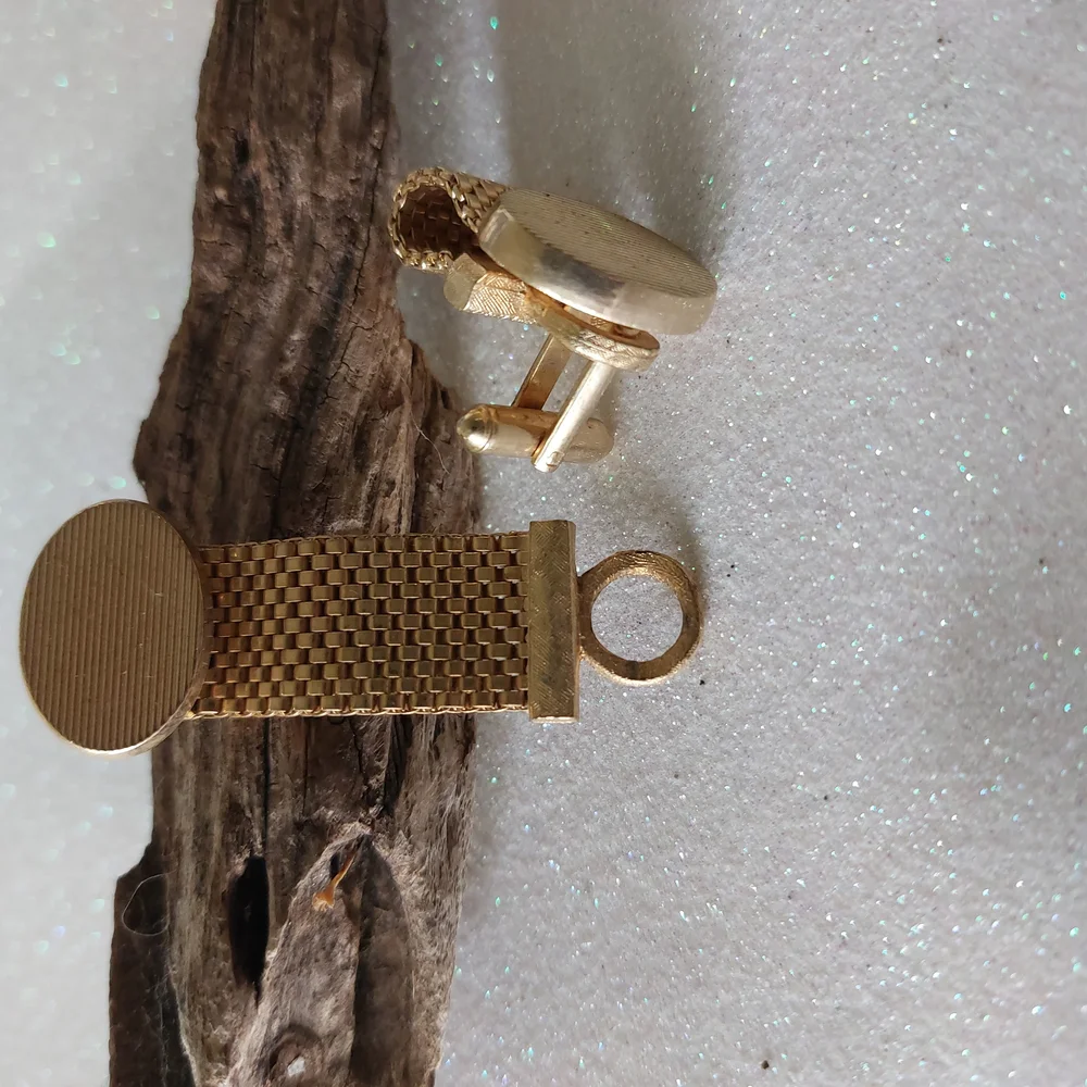 Dante Gold Mesh Cuff Links with Textured Design, Estate Jewelry, Vintage